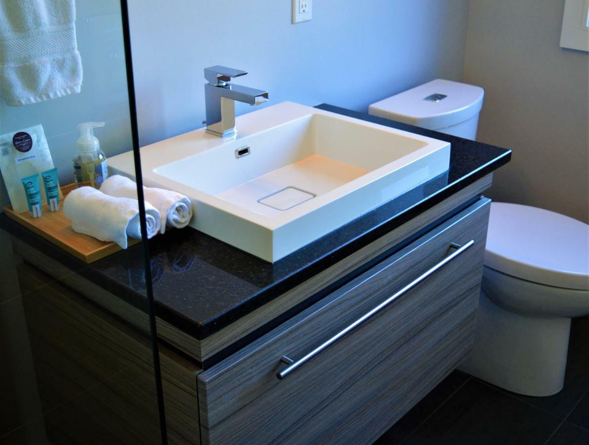 Simply Luxury Stays Оттава Экстерьер фото